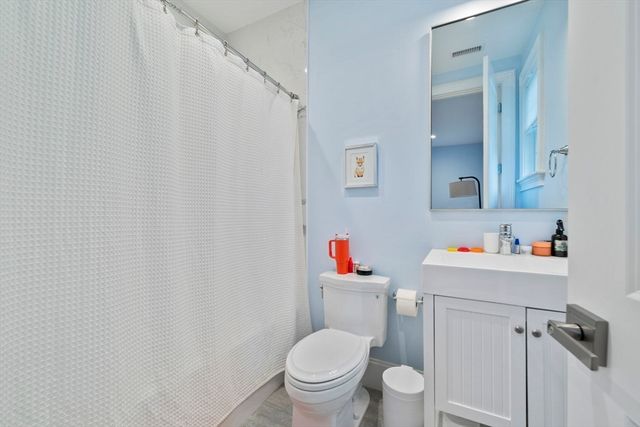 11 Woodhaven Rd, Newton, MA 02468