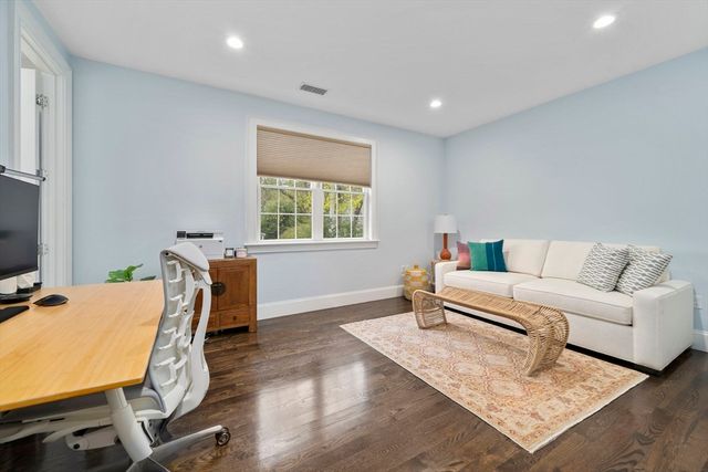 11 Woodhaven Rd, Newton, MA 02468