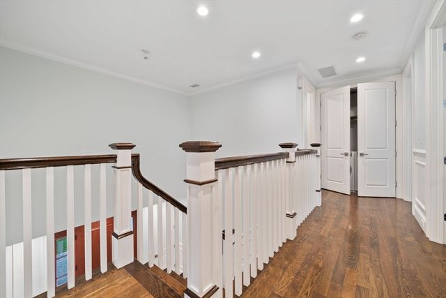 11 Woodhaven Rd, Newton, MA 02468