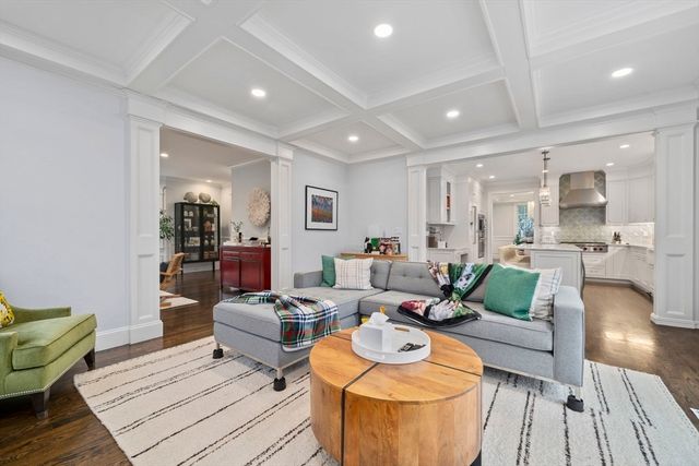 11 Woodhaven Rd, Newton, MA 02468