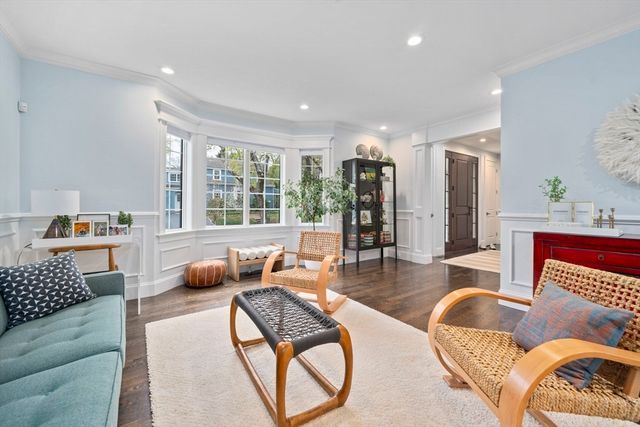 11 Woodhaven Rd, Newton, MA 02468