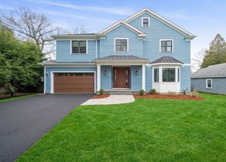 11 Woodhaven Rd, Newton, MA 02468