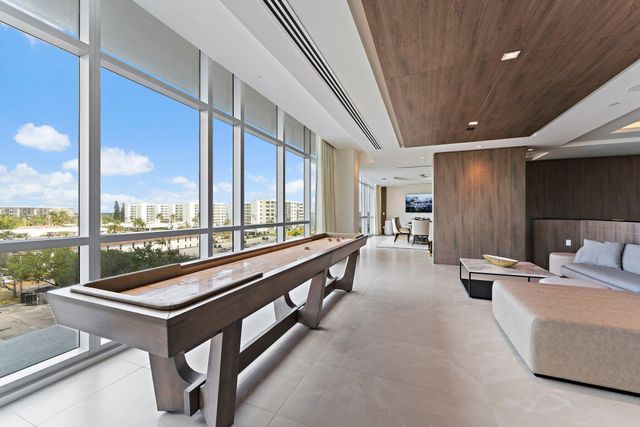 220 Lake Shore Drive 1219, Lake Park, FL 33403