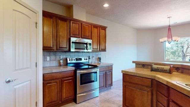 7 TABLAZON VALLEY Drive, Tijeras, NM 87059