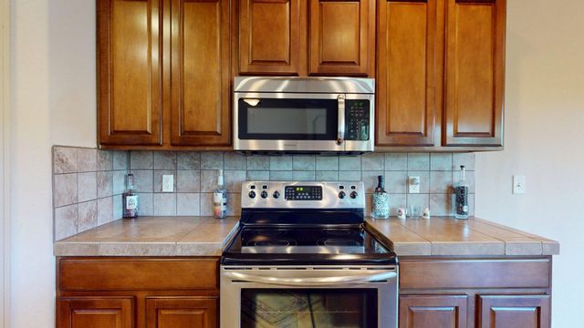 7 TABLAZON VALLEY Drive, Tijeras, NM 87059