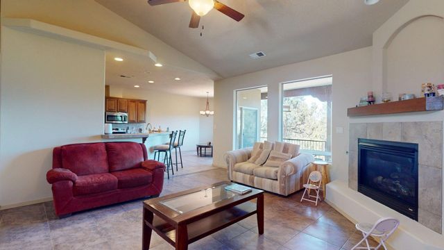 7 TABLAZON VALLEY Drive, Tijeras, NM 87059