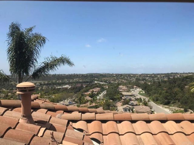 6430 Terraza Portico, Carlsbad, CA 92009