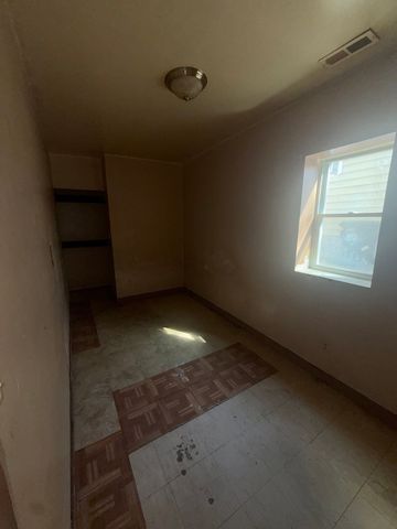 7340 S Maryland Avenue, Chicago, IL 60619