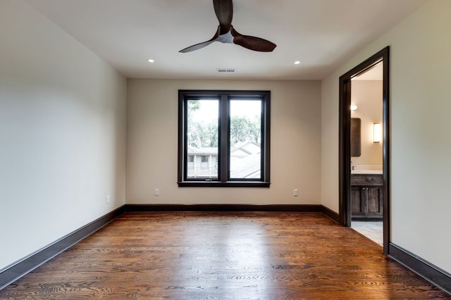 1207A N 8th St, Nashville, TN 37207