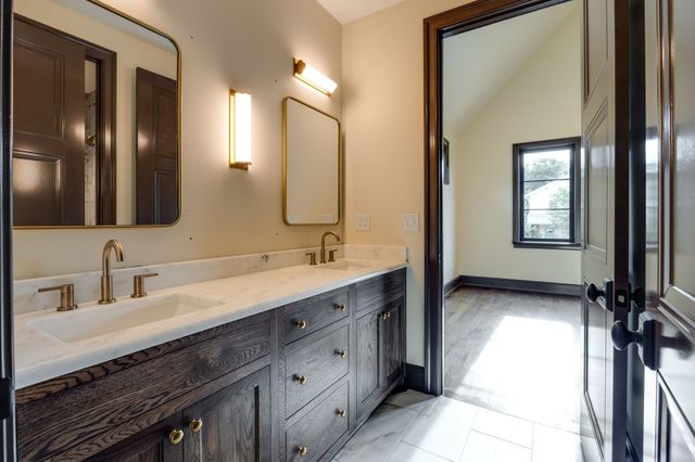 1207A N 8th St, Nashville, TN 37207