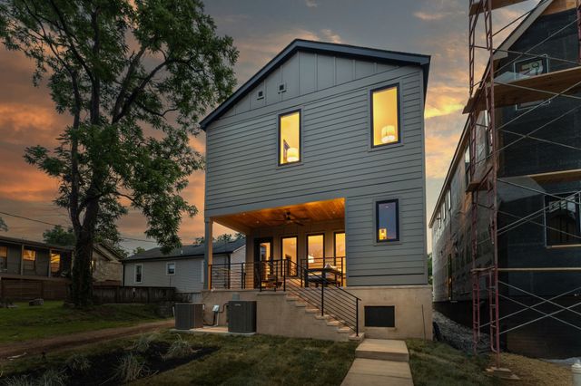 1207A N 8th St, Nashville, TN 37207