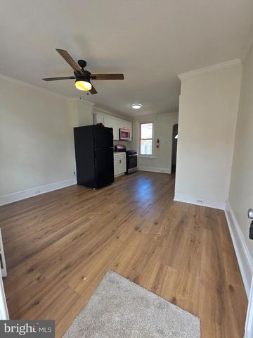 419 BELL ALY, Reading, PA 19602