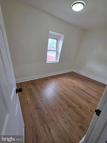 419 BELL ALY, Reading, PA 19602
