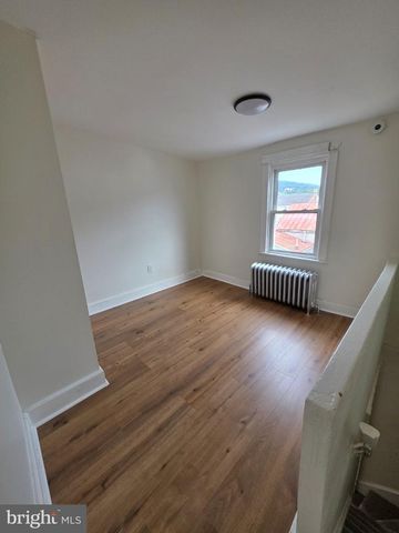 419 BELL ALY, Reading, PA 19602