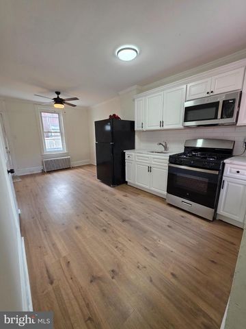 419 BELL ALY, Reading, PA 19602