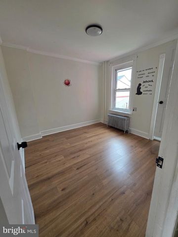 419 BELL ALY, Reading, PA 19602