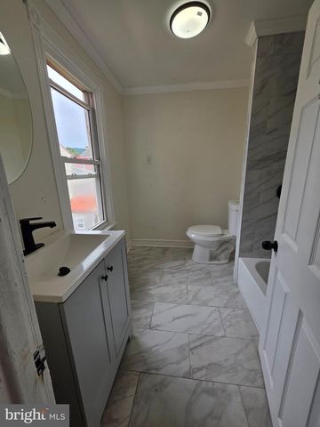419 BELL ALY, Reading, PA 19602