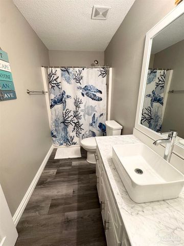 615 N A St, Pensacola, FL 32501