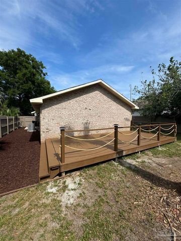 615 N A St, Pensacola, FL 32501
