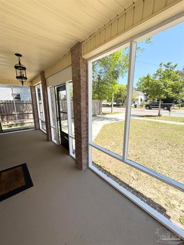 615 N A St, Pensacola, FL 32501