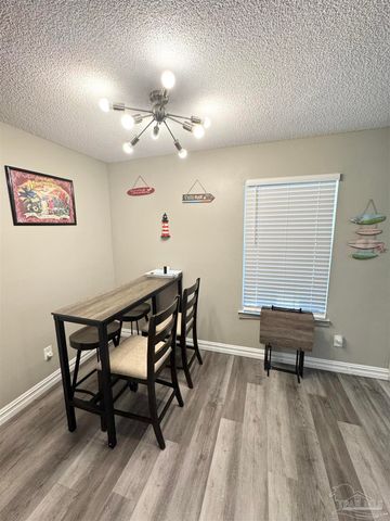 615 N A St, Pensacola, FL 32501