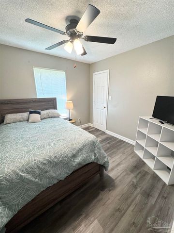 615 N A St, Pensacola, FL 32501