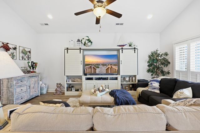 1620 Cottage Cove Circle, North Myrtle Beach, SC 29582