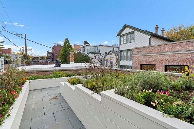 1755 N Mohawk Street, Chicago, IL 60614