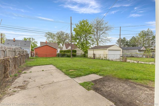 1784 Reo Avenue, Lincoln Park, MI 48146