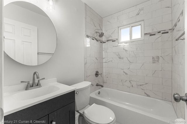 1784 Reo Avenue, Lincoln Park, MI 48146