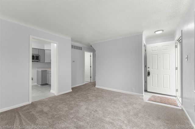1784 Reo Avenue, Lincoln Park, MI 48146