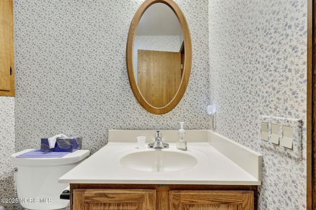 4 Mackenzie Court, Bowling Green, OH 43402