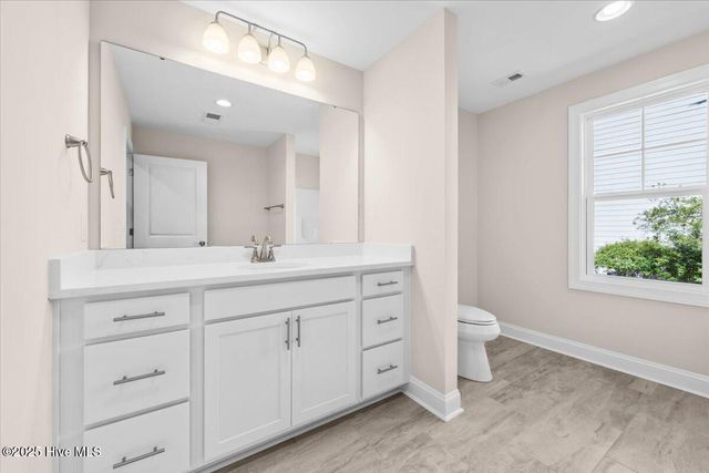 555 Lake Forest Drive SE, Pinehurst, NC 28374