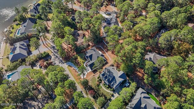 555 Lake Forest Drive SE, Pinehurst, NC 28374