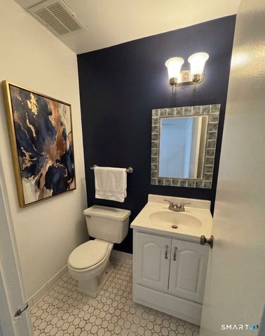 71 Aiken Street J2, Norwalk, CT 06851
