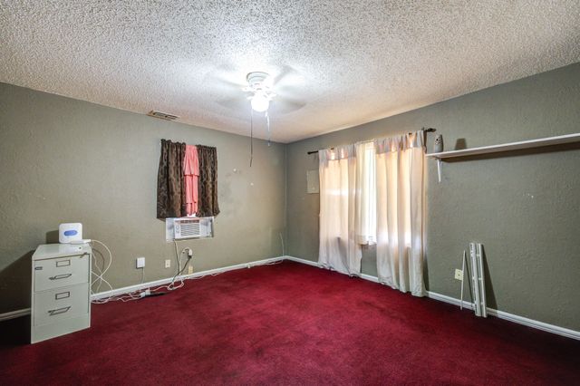 1504 33rd Street, Lubbock, TX 79411