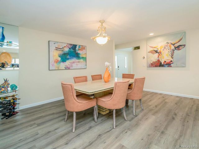 24 Glow Lane, Hicksville, NY 11801