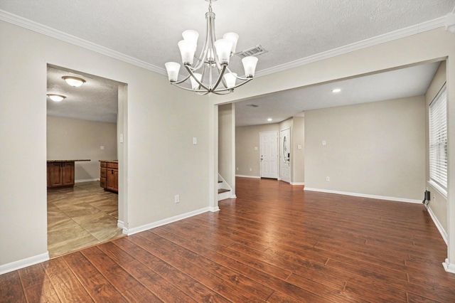 2875 Pebble Canyon Lane, Dickinson, TX 77539