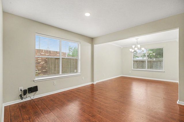 2875 Pebble Canyon Lane, Dickinson, TX 77539