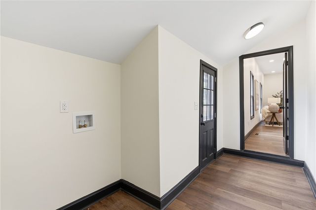 1 E 5th Street, Greenville, SC 29611