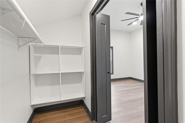 1 E 5th Street, Greenville, SC 29611
