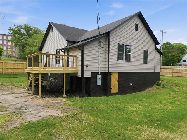 1 E 5th Street, Greenville, SC 29611