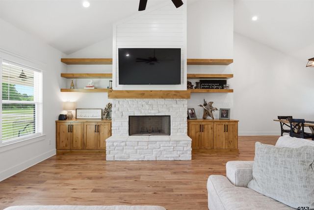 9012 County Road 3614, Murchison, TX 75778