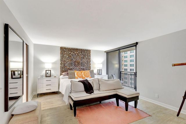 5460 N Ocean Drive 7C, Singer Island, FL 33404