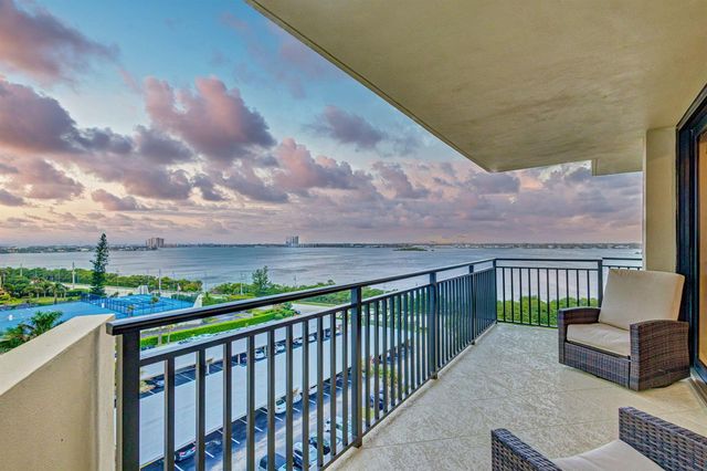 5460 N Ocean Drive 7C, Singer Island, FL 33404