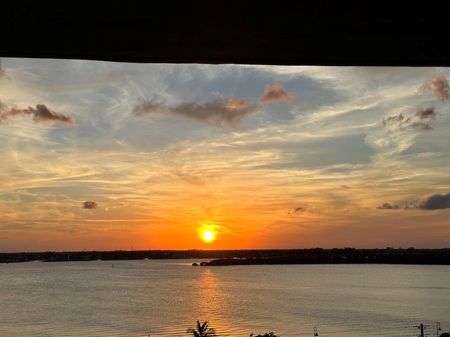 5460 N Ocean Drive 7C, Singer Island, FL 33404