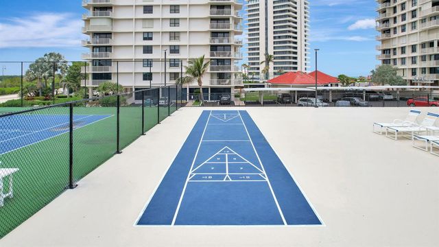 5460 N Ocean Drive 7C, Singer Island, FL 33404