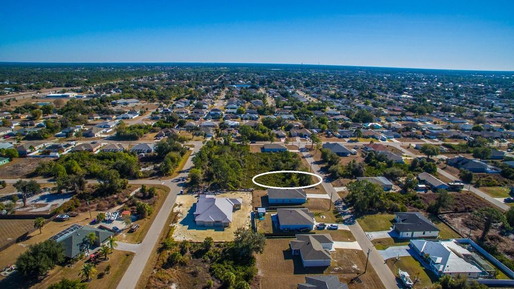 Image 4 of property listing at 22508 PROVANCE AVENUE, Port Charlotte, FL 33954