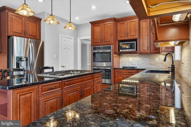 2808 GIBSON OAKS DR, Herndon, VA 20171