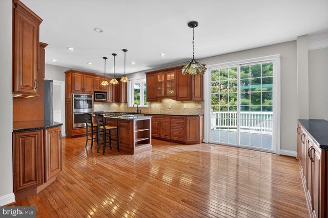 2808 GIBSON OAKS DR, Herndon, VA 20171